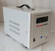 Стабілізатор напруги 10 кВА Assistant SVR-10000 загальний вигляд підключений